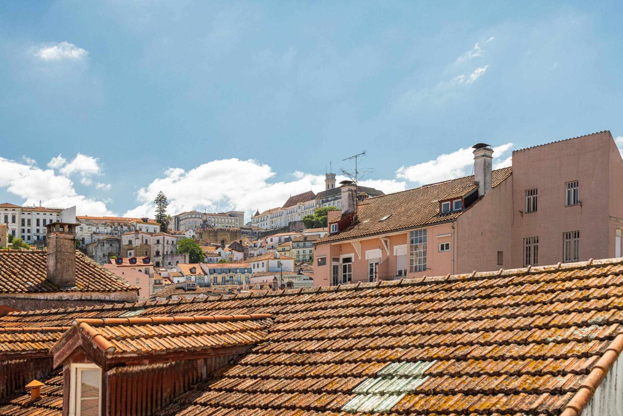 Guestready - Mosteiro Azul Downtown Apartments コインブラ エクステリア 写真